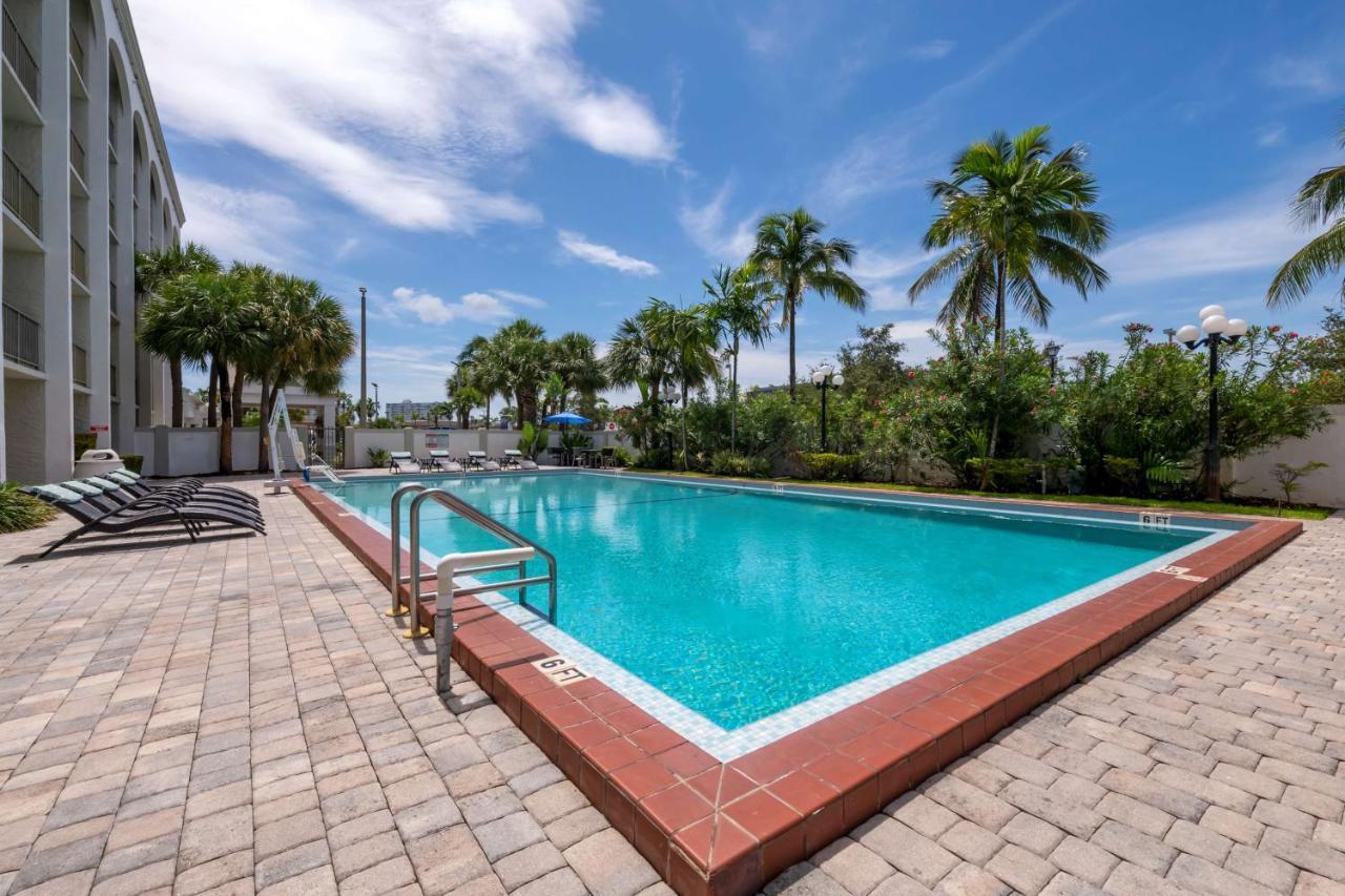 Best Western Plus North Miami-Bal Harbour Zewnętrze zdjęcie