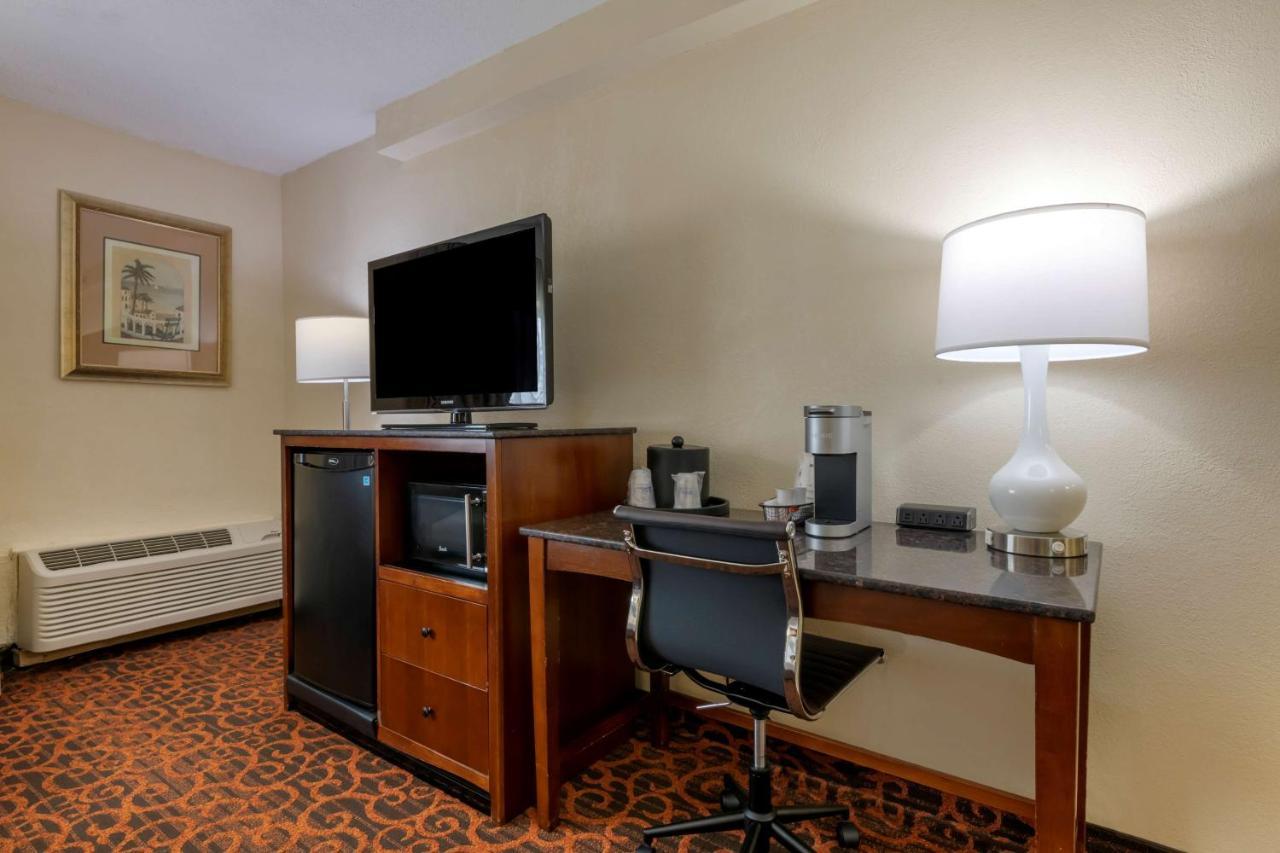 Best Western Plus North Miami-Bal Harbour Zewnętrze zdjęcie