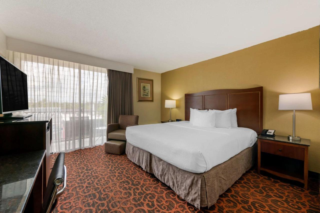Best Western Plus North Miami-Bal Harbour Zewnętrze zdjęcie