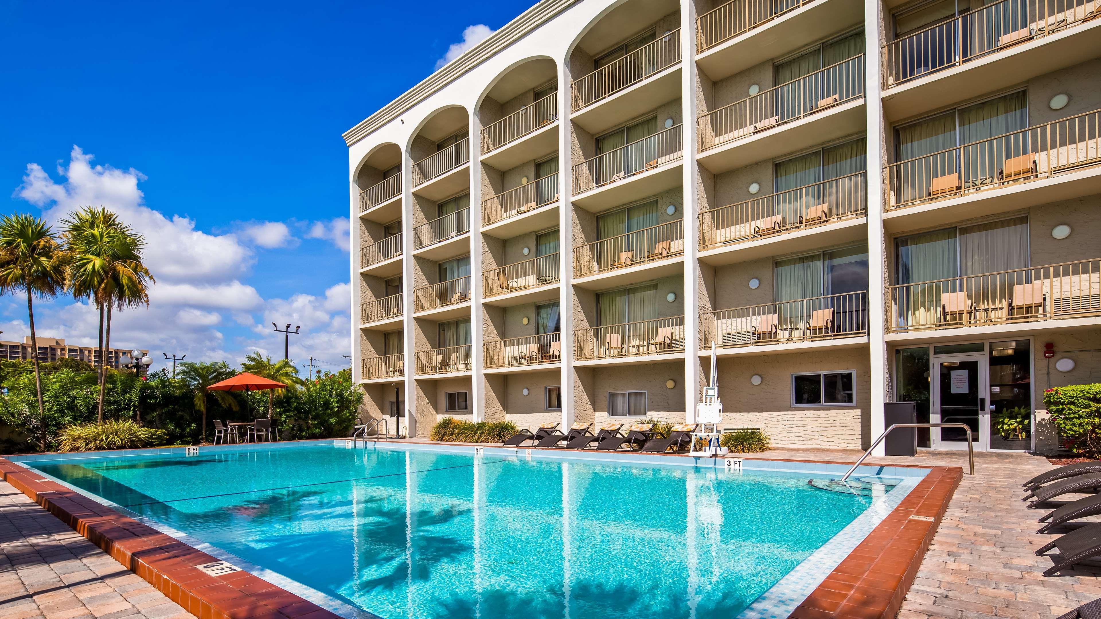 Best Western Plus North Miami-Bal Harbour Zewnętrze zdjęcie