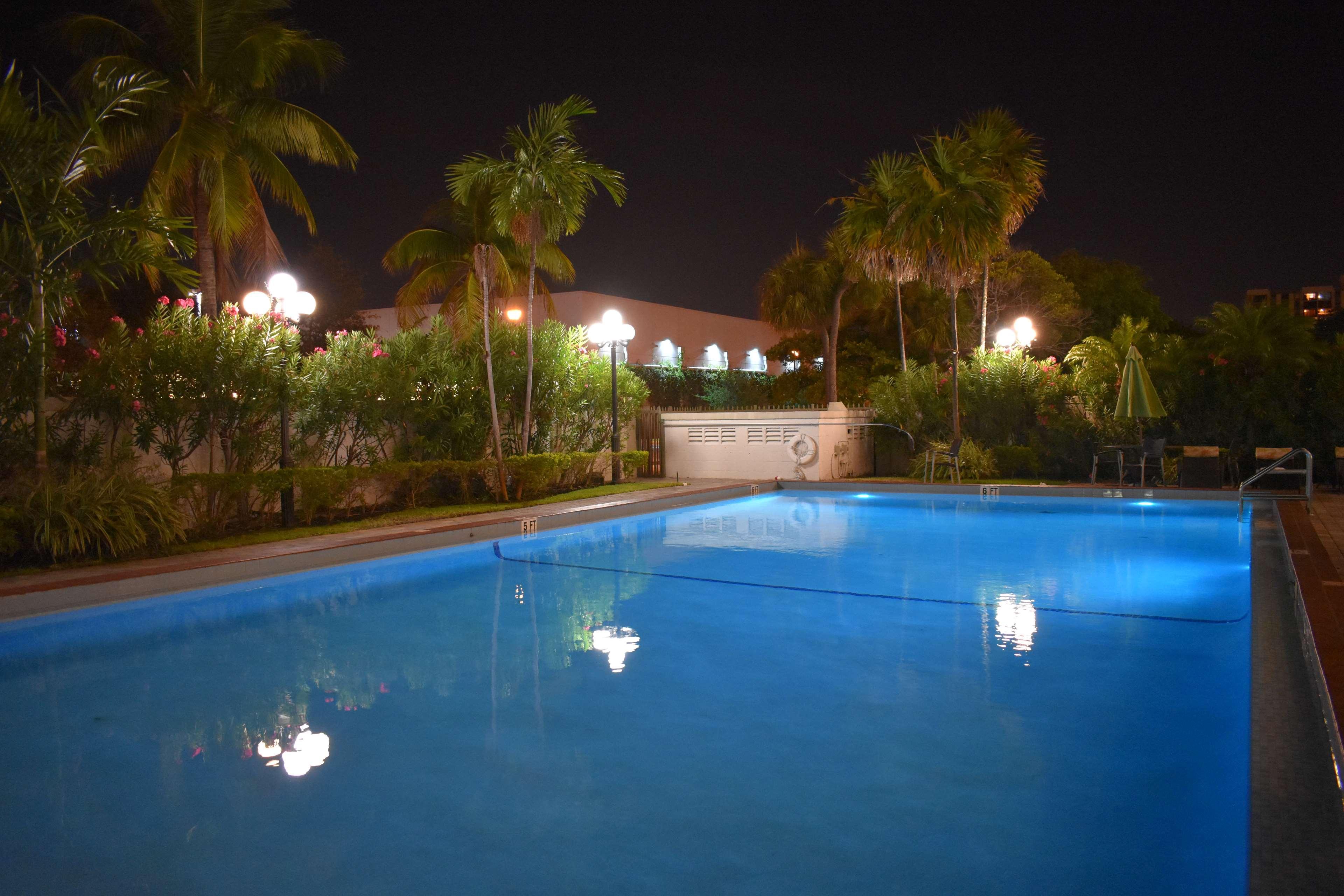 Best Western Plus North Miami-Bal Harbour Zewnętrze zdjęcie