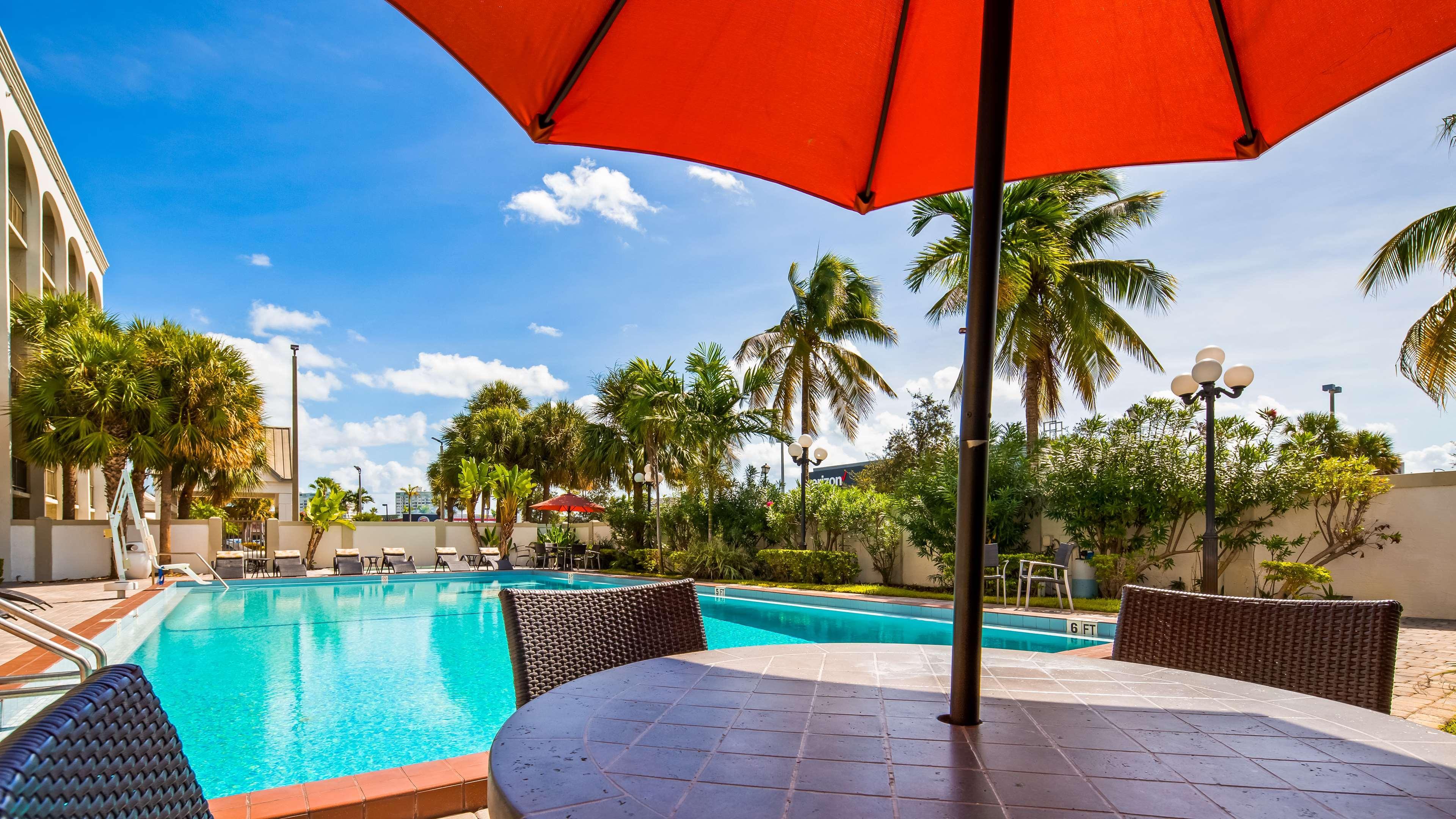 Best Western Plus North Miami-Bal Harbour Zewnętrze zdjęcie